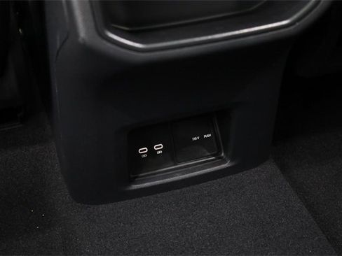 New 2026 Volkswagen Atlas Cross Sport SE image 23