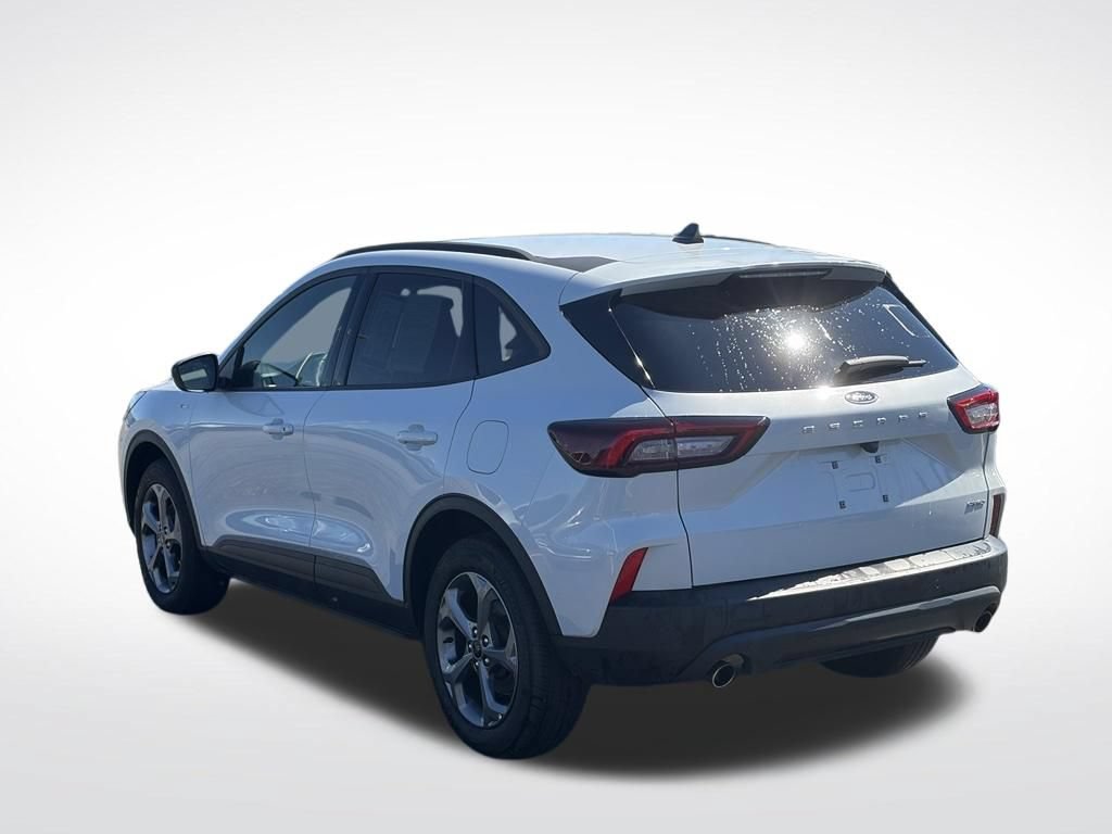 Used 2025 Ford Escape ST-Line w/ Tech Pack #1 AWD/4WD image 7