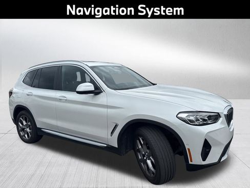 Used 2023 BMW X3 xDrive30i w/ Premium Package w/ZPA AWD/4WD image 4