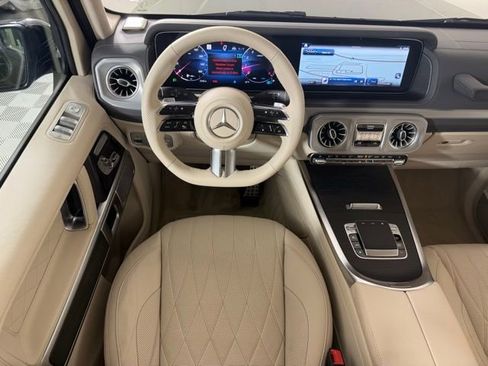 Used 2025 Mercedes-Benz G 550 image 11