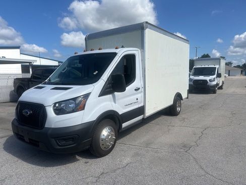 Used 2022 Ford Transit 350 DRW RWD image 1