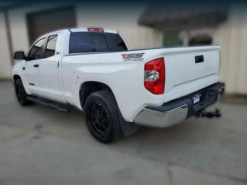 Used 2016 Toyota Tundra SR5 image 8