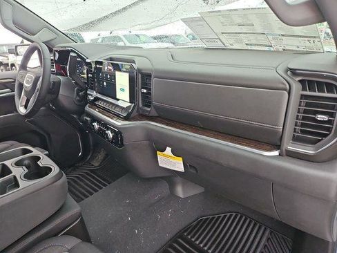 New 2026 GMC Sierra 1500 SLE w/ Preferred Package AWD/4WD image 26