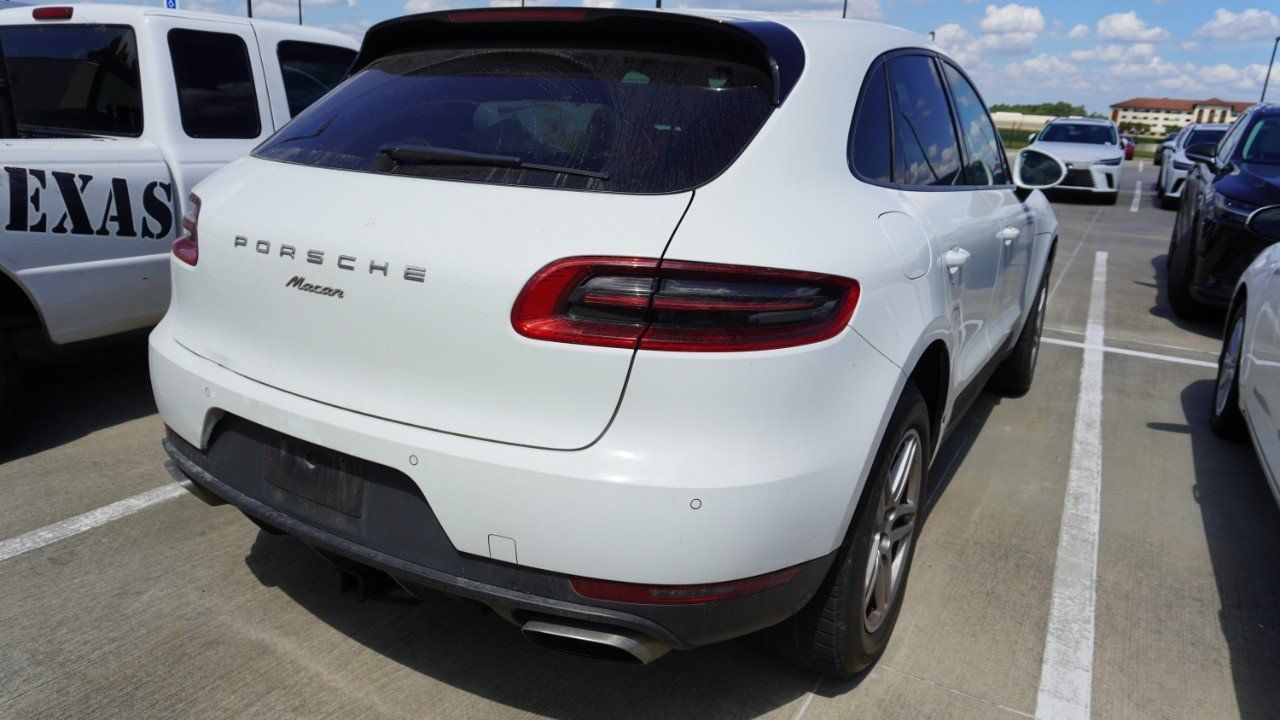 Used 2017 Porsche Macan AWD/4WD image 5