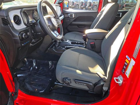 Used 2024 Jeep Wrangler Sahara w/ Technology Group image 26