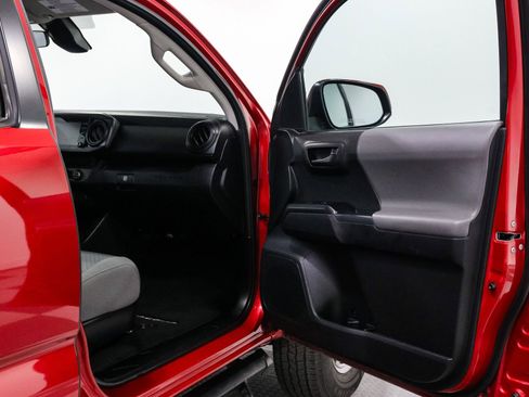 Used 2021 Toyota Tacoma SR image 17