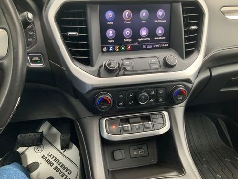 Used 2020 GMC Acadia SLT w/ Premium Package image 24