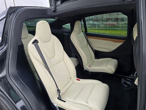 Used 2021 Tesla Model X Performance image 13