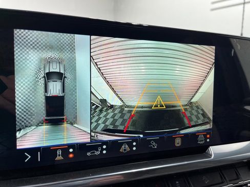 New 2026 GMC Sierra 2500 SLT w/ SLT Premium Package image 10