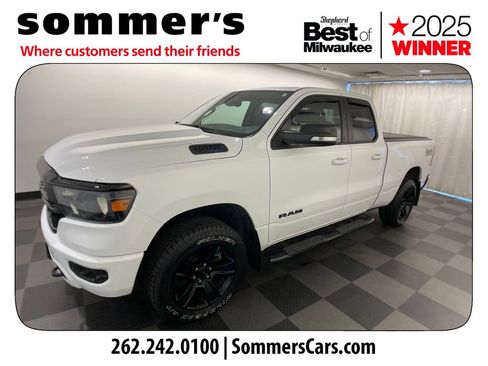 Used 2022 RAM 1500 Big Horn w/ Night Edition AWD/4WD image 7