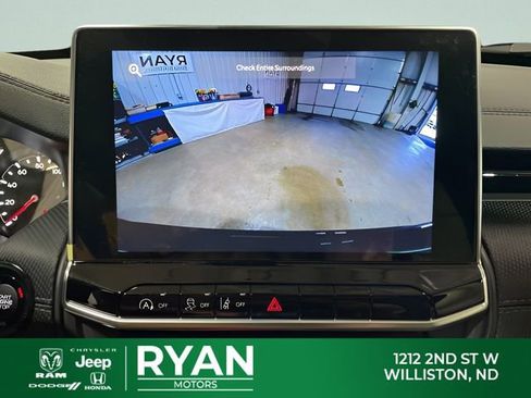 New 2026 Jeep Compass Latitude AWD/4WD image 32