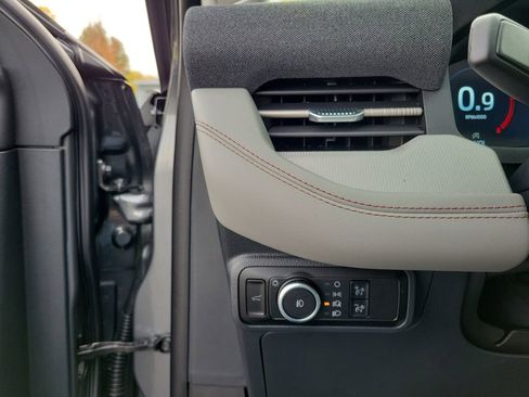 New 2026 Ford Explorer Active w/ Active Comfort Package image 21