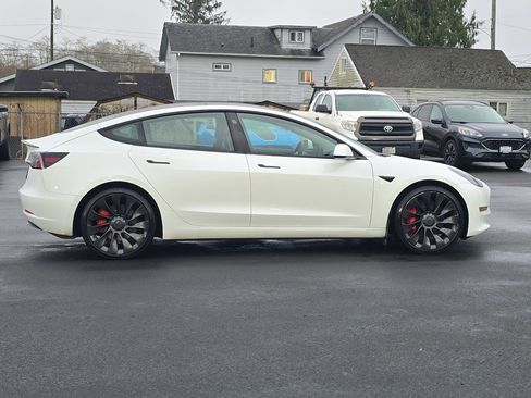 Used 2022 Tesla Model 3 Performance image 7