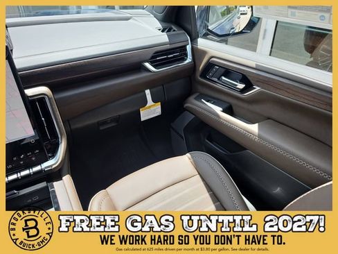 New 2026 GMC Yukon Denali Ultimate AWD/4WD image 14