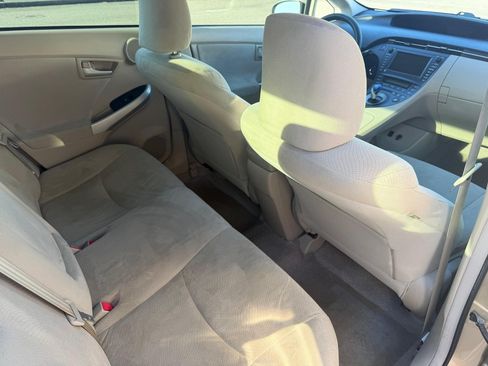 Used 2010 Toyota Prius Three FWD image 11