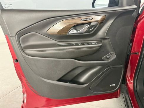 Used 2019 GMC Terrain Denali w/ Advanced Safety Package image 30