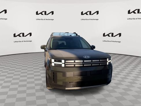 Used 2025 Hyundai Santa Fe SEL image 2