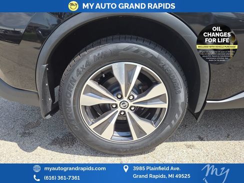 Used 2019 Nissan Murano S AWD/4WD image 32