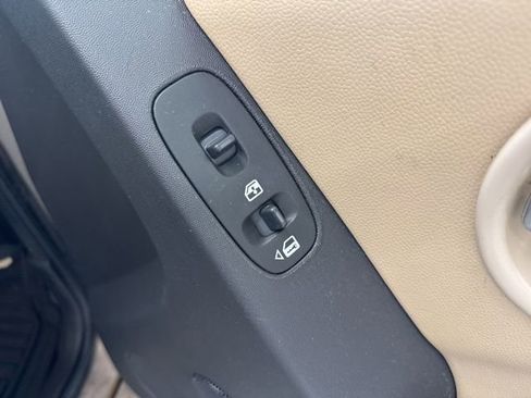 Used 2007 Pontiac Grand Prix FWD image 25