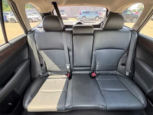 Used 2016 Subaru Outback 2.5i Limited AWD/4WD image 15