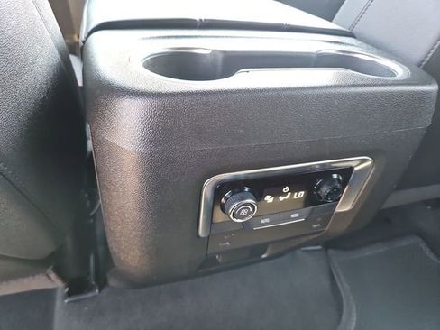 Used 2025 Chevrolet Tahoe LT AWD/4WD image 21