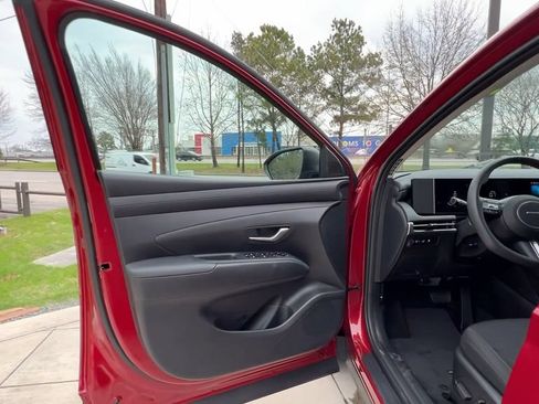 Used 2026 Hyundai Tucson SEL FWD image 34
