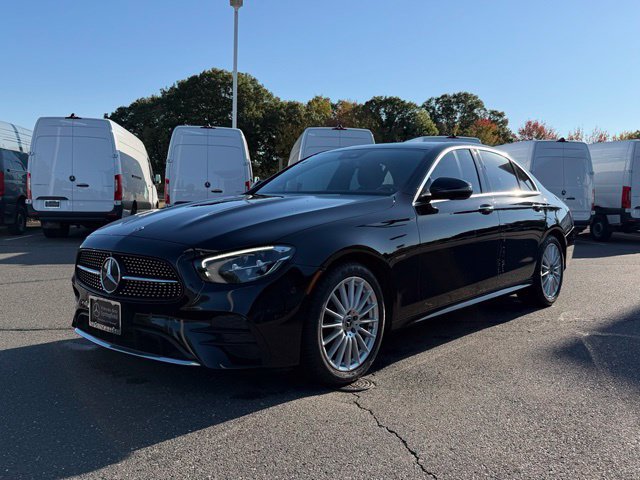 Used 2021 Mercedes-Benz E 350 4MATIC Sedan image 3