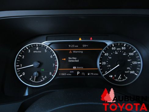 Used 2025 Nissan Pathfinder S image 13