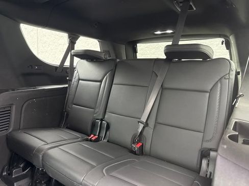 Used 2022 GMC Yukon XL Denali w/ Max Trailering Package AWD/4WD image 9