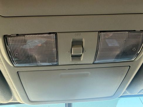 Used 2021 Nissan Frontier SV image 29