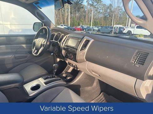 Used 2015 Toyota Tacoma PreRunner image 24