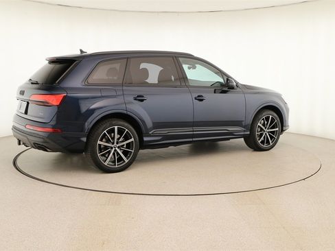 Certified 2025 Audi Q7 2.0T Premium Plus w/ Premium Plus Package image 7