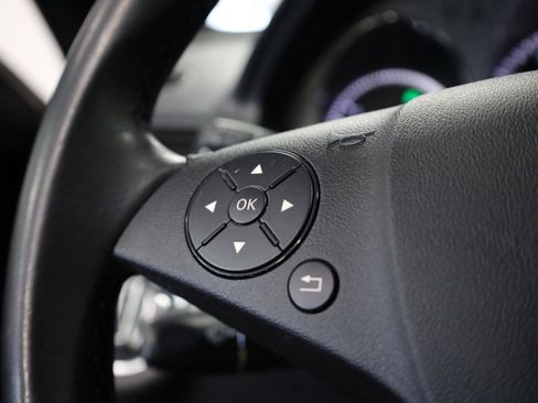 Used 2011 Mercedes-Benz C 300 4MATIC Sedan image 21