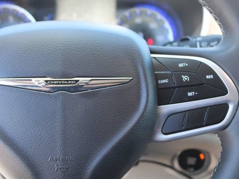Used 2024 Chrysler Voyager LX FWD image 17