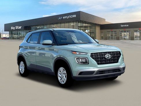 New 2026 Hyundai Venue SE FWD image 11