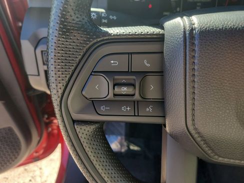 Used 2025 Toyota Tacoma SR image 27