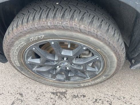 Used 2024 Subaru Crosstrek 2.5i Wilderness w/ Crosstrek Mirror Package AWD/4WD image 3