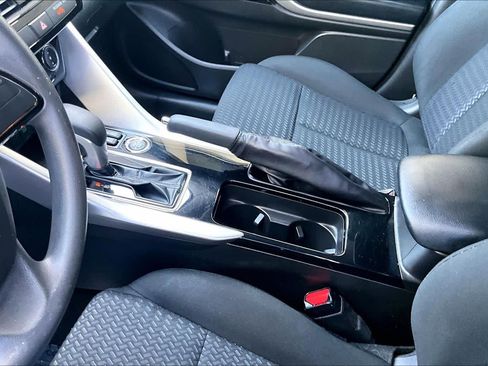 Used 2023 Mitsubishi Eclipse Cross LE AWD/4WD image 17