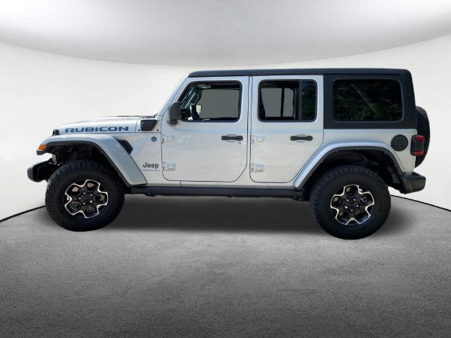 Used 2023 Jeep Wrangler Unlimited Rubicon 4xe w/ Dual Top Group AWD/4WD image 5