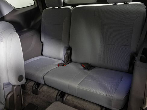 Used 2018 Chevrolet Traverse LT FWD image 39