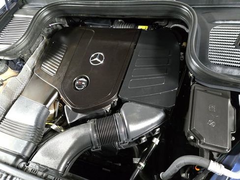 Used 2024 Mercedes-Benz GLE 350 4MATIC w/ Winter Package image 26