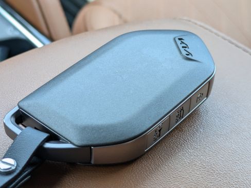 Used 2023 Kia Telluride EX X-Line AWD/4WD image 32