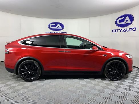 Used 2020 Tesla Model X Long Range image 2