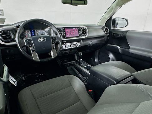 Used 2020 Toyota Tacoma SR5 image 29