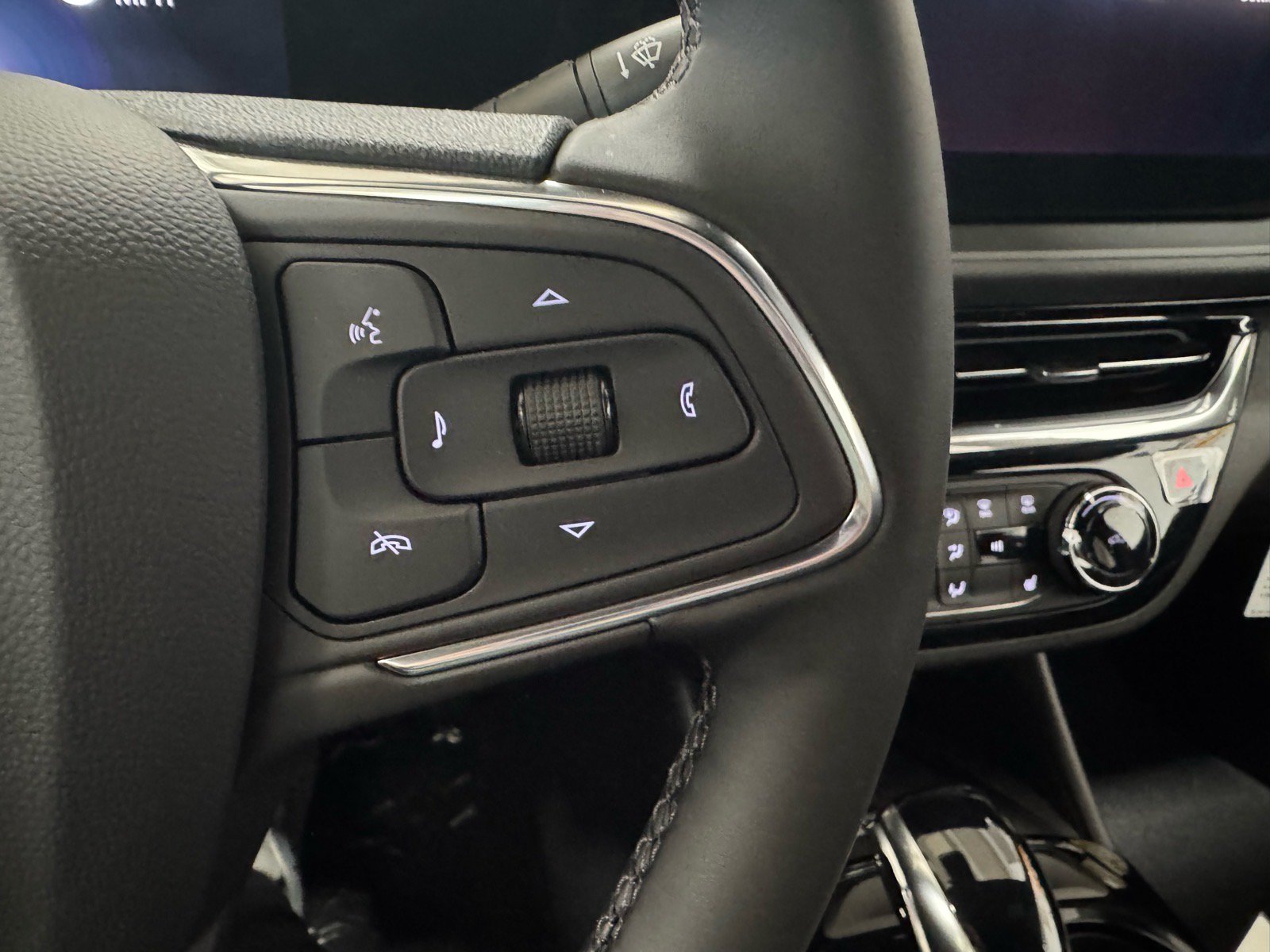 New 2026 Buick Envista Sport Touring w/ Convenience I Package FWD image 26