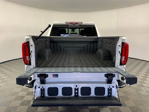 Used 2021 GMC Sierra 1500 Denali w/ Denali Ultimate Package AWD/4WD image 11