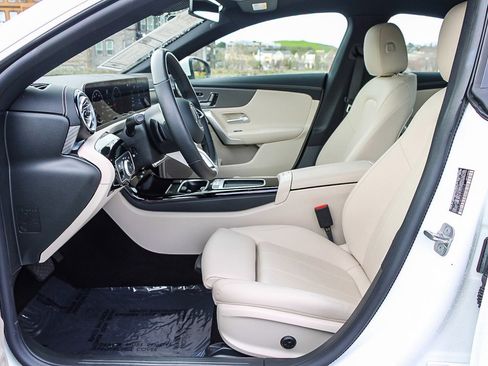 Certified 2025 Mercedes-Benz CLA 250 4MATIC image 16