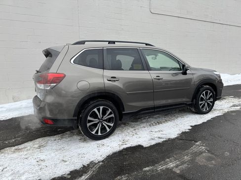 Used 2020 Subaru Forester Limited image 8