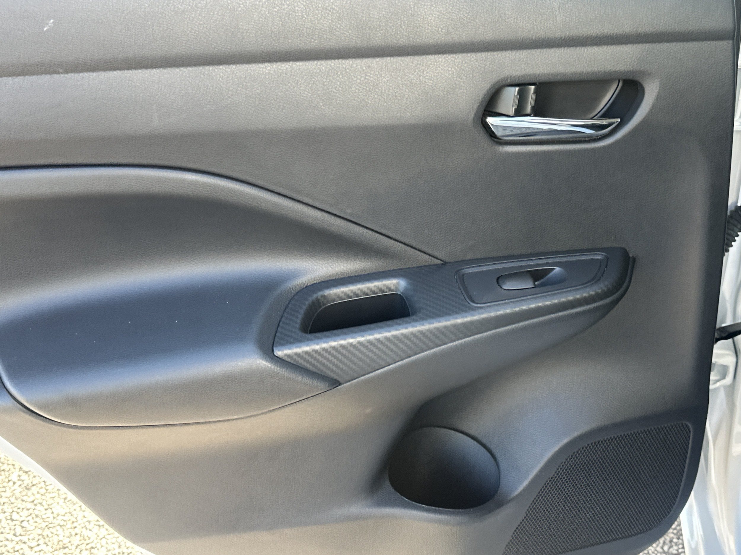 Used 2025 Nissan Versa SV FWD image 21