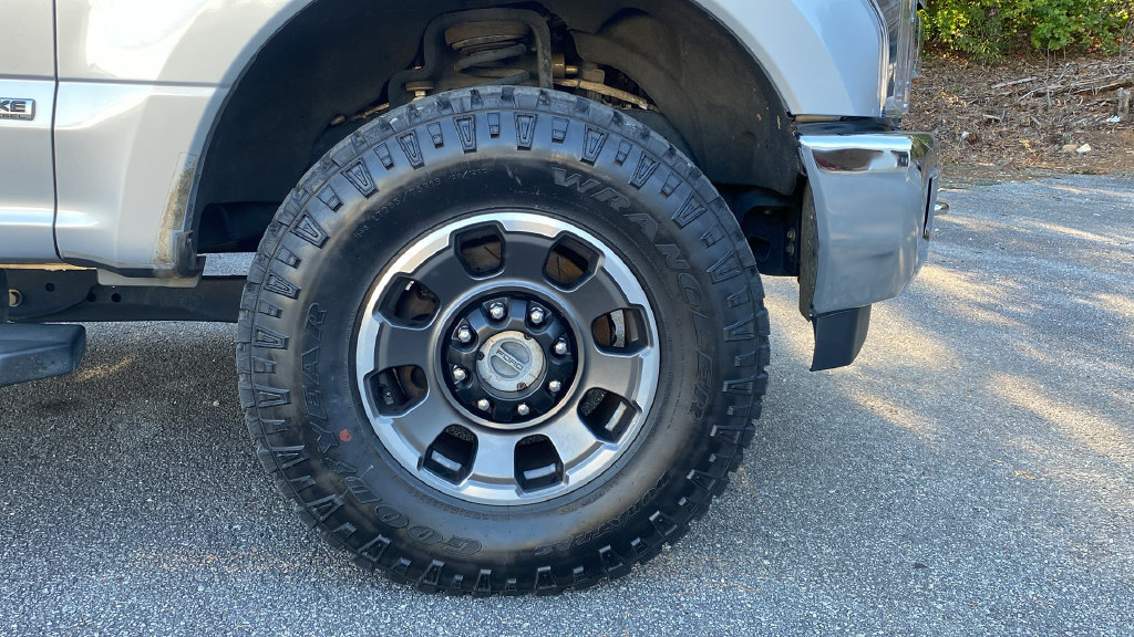 Used 2017 Ford F250 Lariat w/ Lariat Ultimate Package AWD/4WD image 10